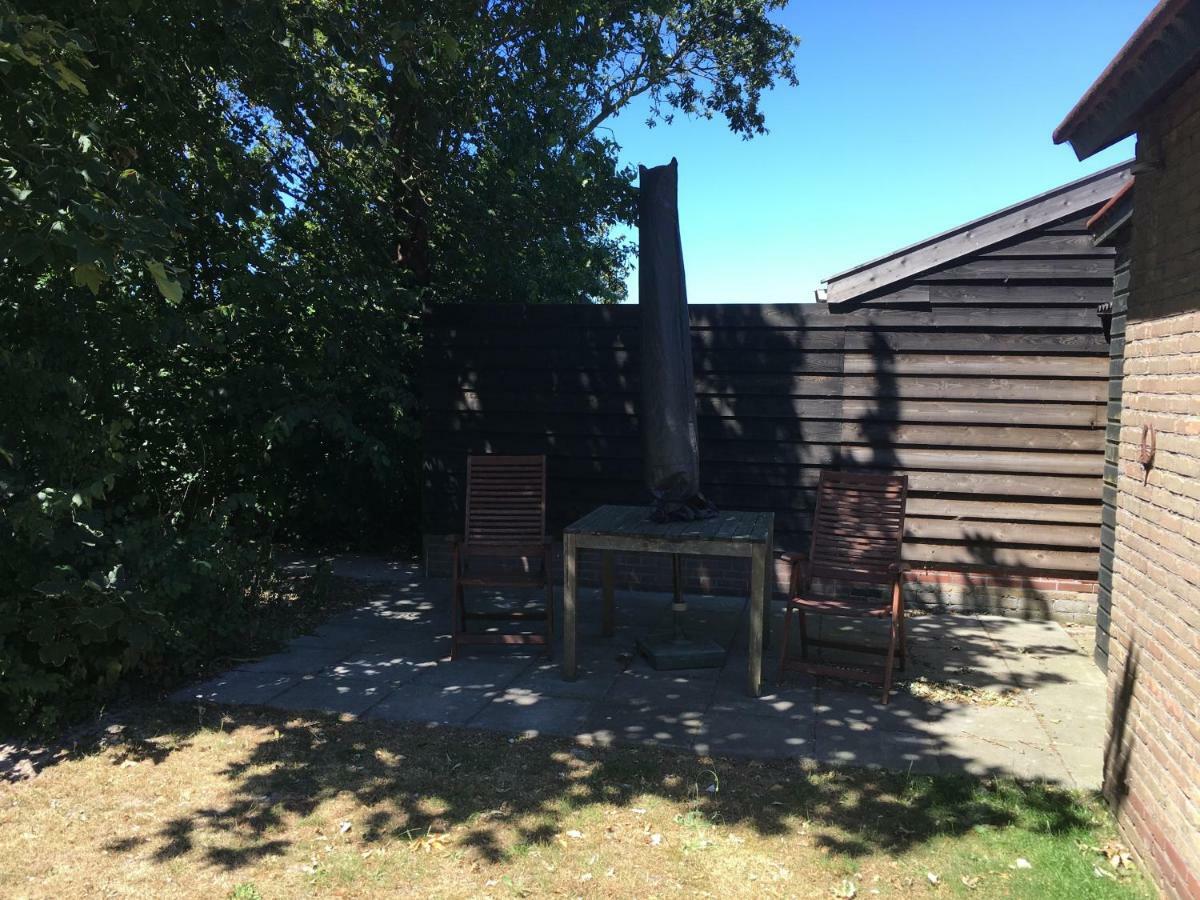 Bungalow Halfweg Ballum Buitenkant foto