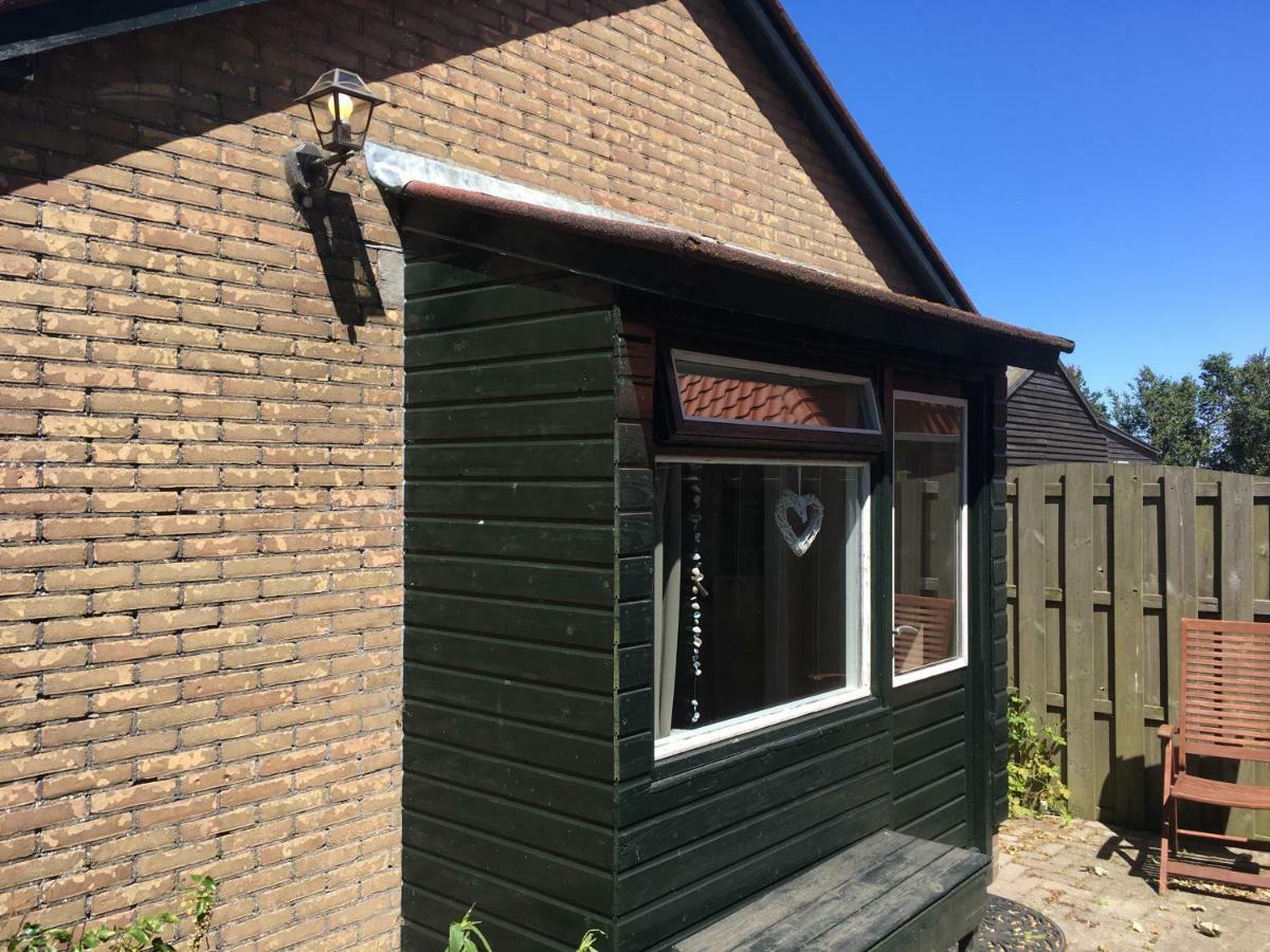Bungalow Halfweg Ballum Buitenkant foto
